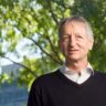Geoffrey Hinton Says AI Will Unite Nations Against Common Threat